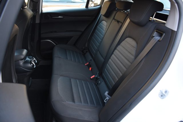 ALFA ROMEO Stelvio usata, con Cerchi in lega