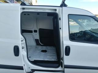 OPEL Combo usata, con Immobilizzatore elettronico