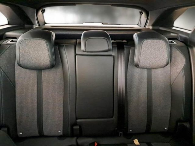 PEUGEOT 3008 usata, con Cruise Control