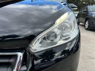 PEUGEOT 208 usata, con Airbag laterali