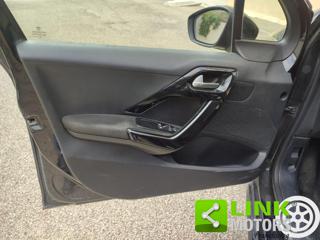 PEUGEOT 208 usata 19