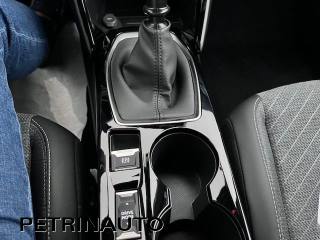 PEUGEOT 2008 usata, con Volante multifunzione