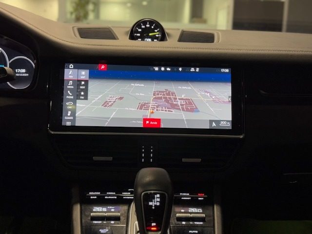 PORSCHE Cayenne usata, con Gancio traino
