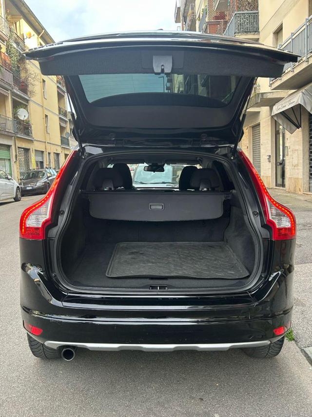 VOLVO XC60 usata, con Sistema di navigazione