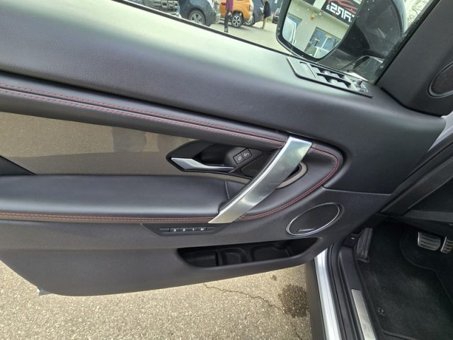 LAND ROVER Discovery Sport usata, con Boardcomputer