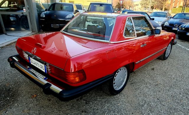 MERCEDES-BENZ SL 560 usata 5