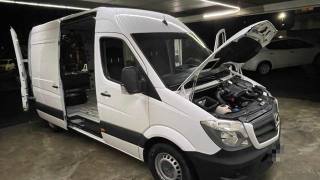 MERCEDES-BENZ Sprinter usata, con Fendinebbia
