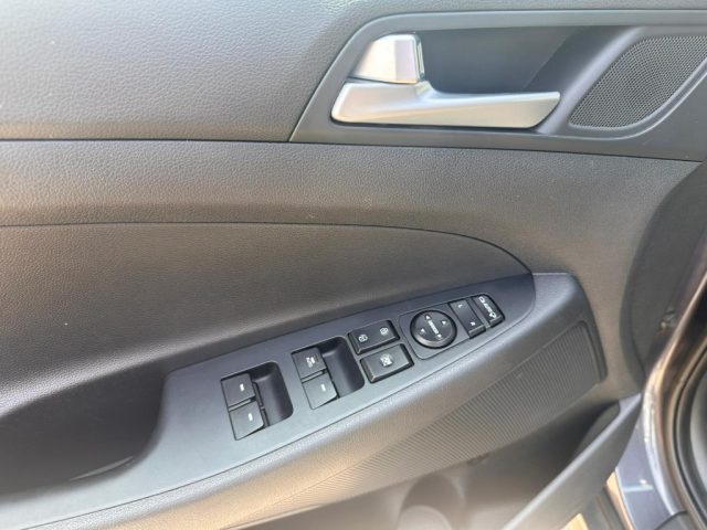 HYUNDAI Tucson usata, con Autoradio