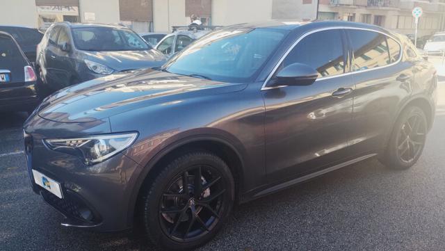 ALFA ROMEO Stelvio usata, con Cerchi in lega