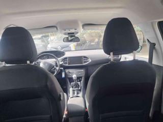 PEUGEOT 308 usata, con Park Distance Control