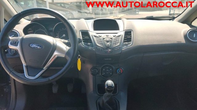 FORD Fiesta usata, con ESP