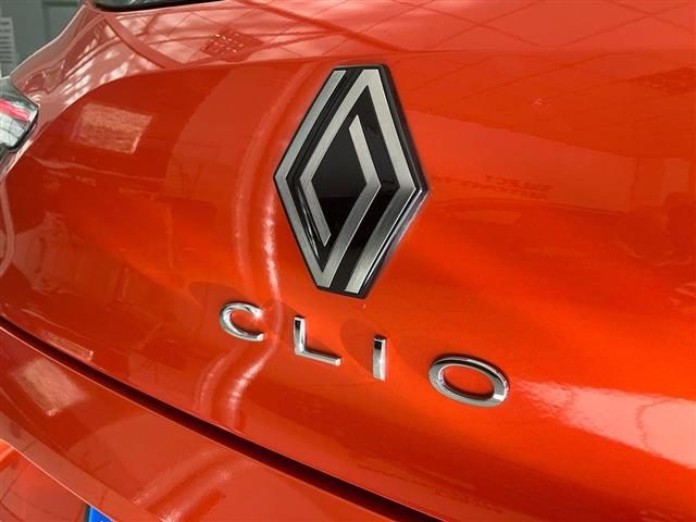 RENAULT Clio usata 19