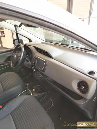 TOYOTA Yaris usata 20