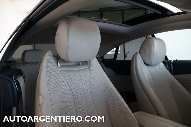 MERCEDES-BENZ E 220 usata, con Sospensioni pneumatiche