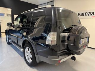 MITSUBISHI Pajero usata, con Autoradio