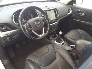 JEEP Cherokee usata, con Autoradio