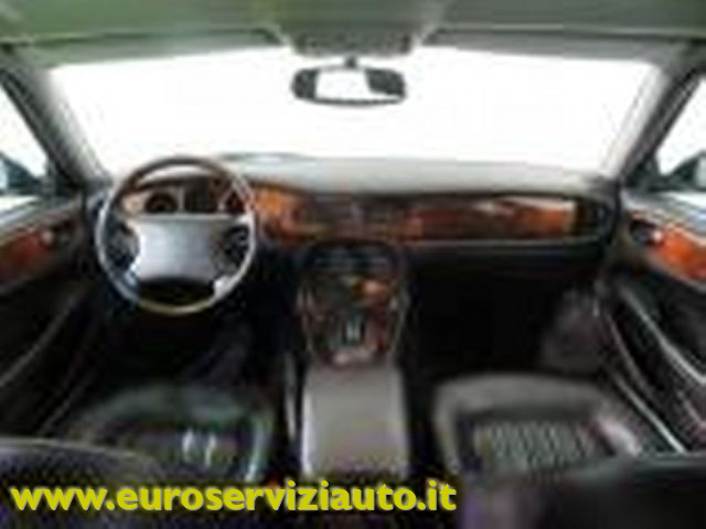 JAGUAR XJ usata 27