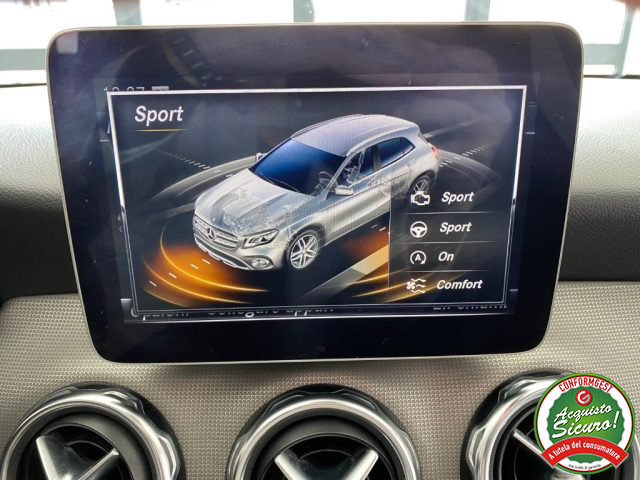 MERCEDES-BENZ GLA 200 usata, con Lettore CD