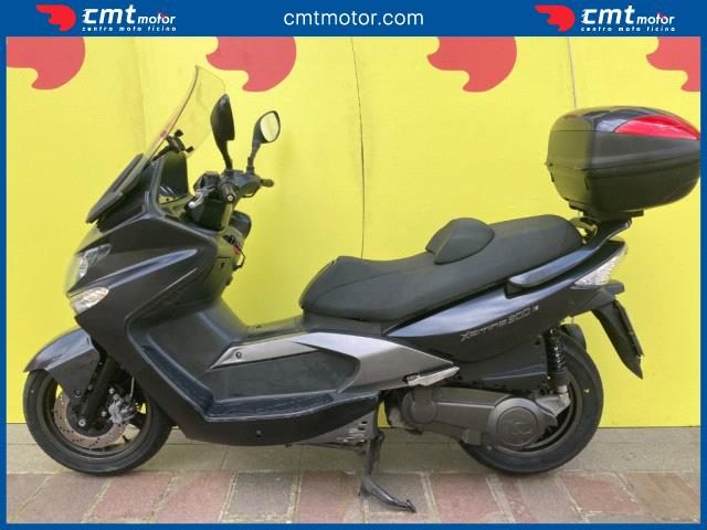 KYMCO Xciting 300 usata 2