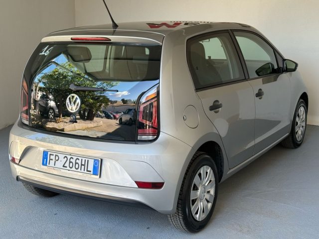 VOLKSWAGEN up! usata, con Autoradio