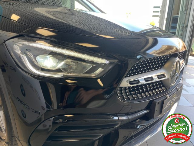 MERCEDES-BENZ GLA 200 usata, con Autoradio digitale