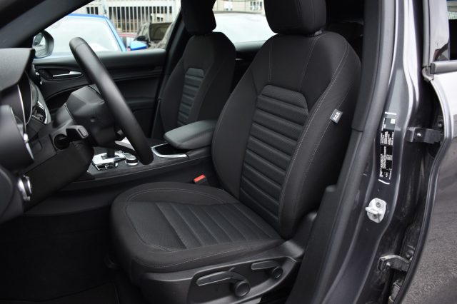 ALFA ROMEO Stelvio usata, con Autoradio
