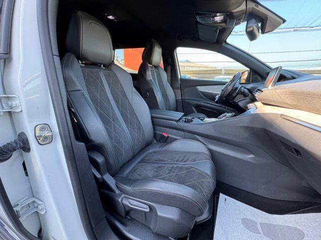 PEUGEOT 5008 usata, con Bracciolo