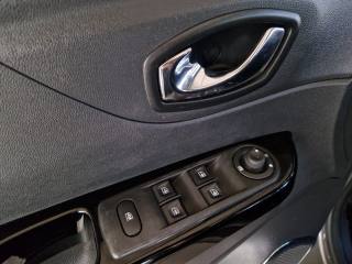 RENAULT Captur usata, con Sedile posteriore sdoppiato