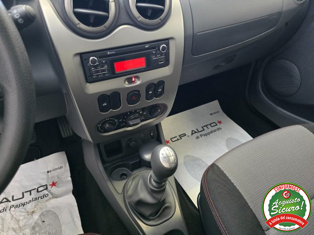 DACIA Duster usata 15