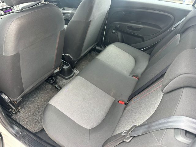 FIAT Grande Punto usata 9