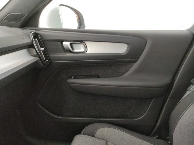 VOLVO XC40 usata, con USB