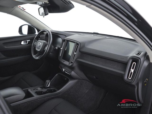VOLVO XC40 usata 11