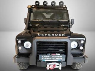 LAND ROVER Defender usata, con Alzacristalli elettrici