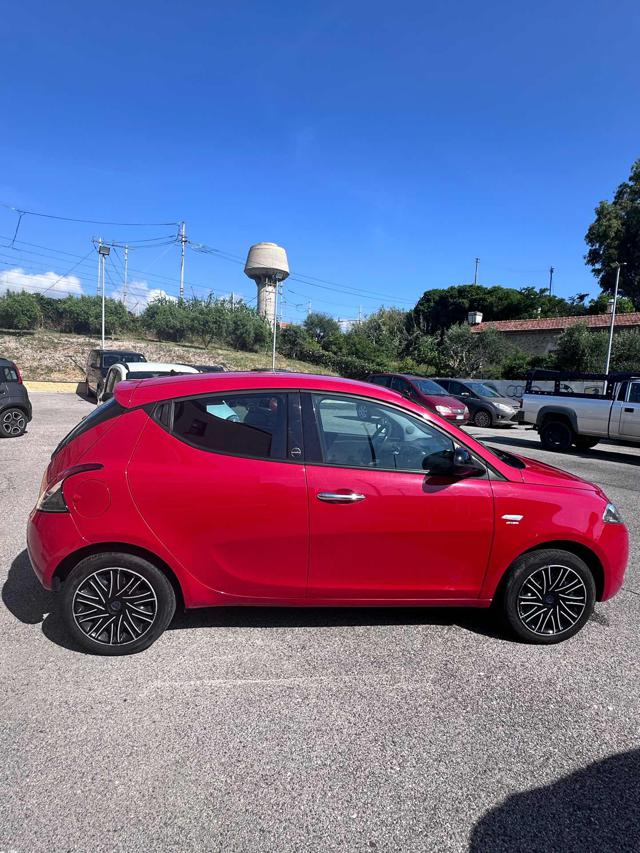 LANCIA Ypsilon usata, con Servosterzo