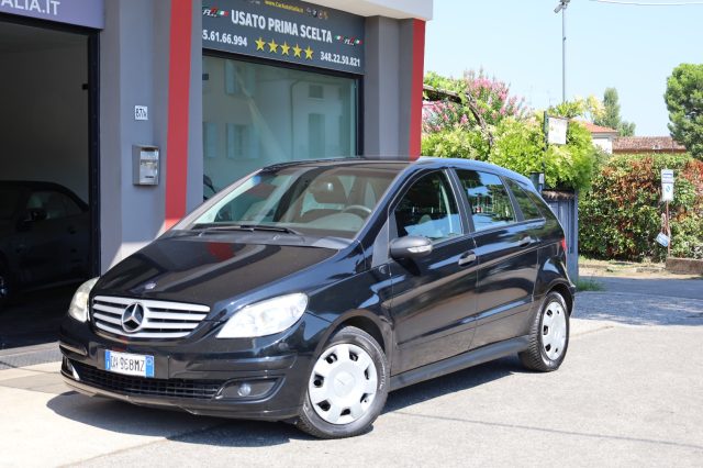 MERCEDES-BENZ B 180 usata, con Fendinebbia