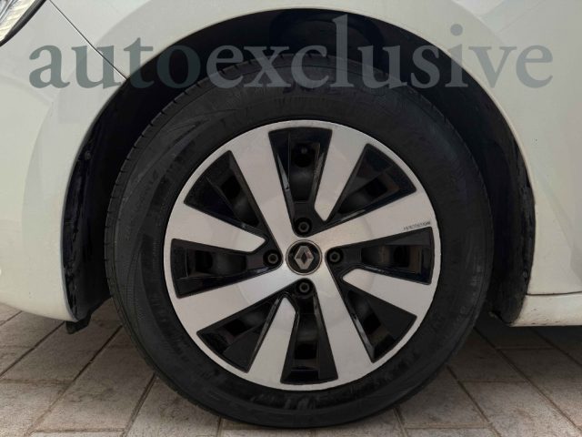 RENAULT Clio usata, con Servosterzo