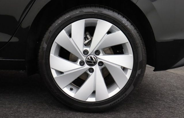 VOLKSWAGEN Golf usata, con Chiusura centralizzata telecomandata
