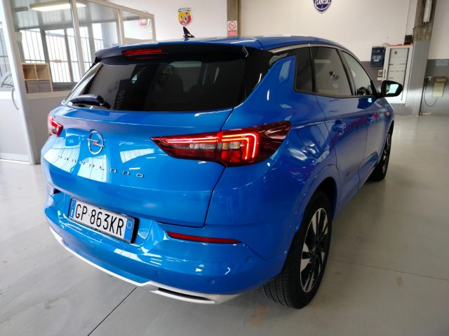 OPEL Grandland usata, con Fari LED