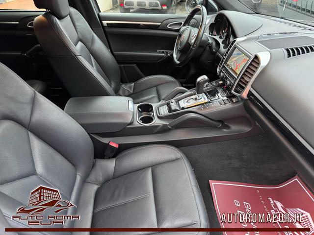 PORSCHE Cayenne usata, con Park Distance Control