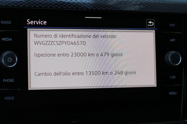 VOLKSWAGEN Taigo usata, con USB