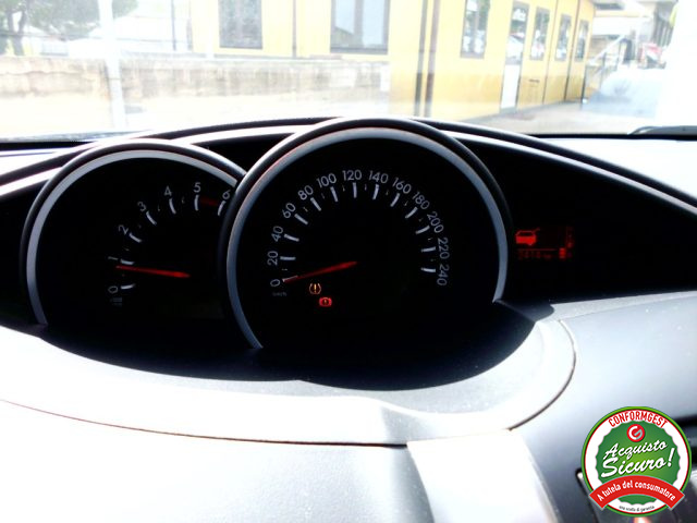 TOYOTA Verso usata 16