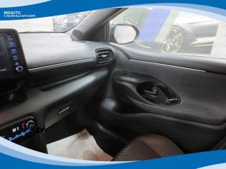 TOYOTA Yaris usata, con Vetri oscurati