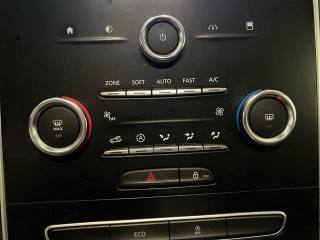 RENAULT Scenic usata, con Sensori di parcheggio posteriori