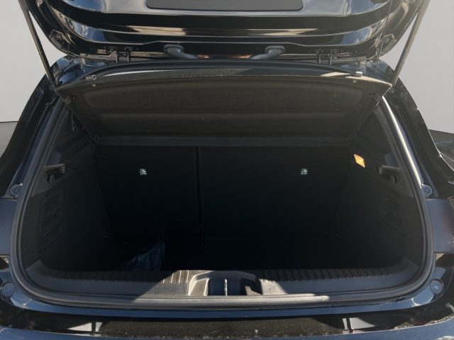 RENAULT Clio usata, con Fari LED