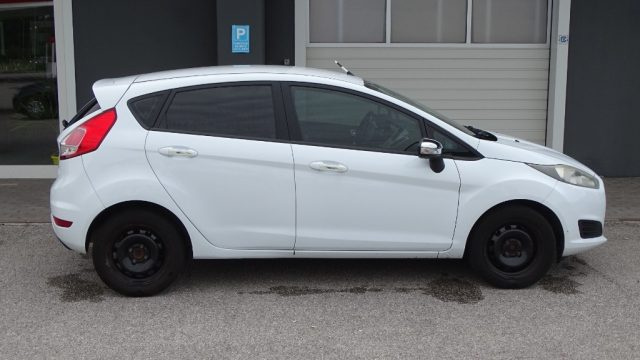 FORD Fiesta usata, con Controllo trazione