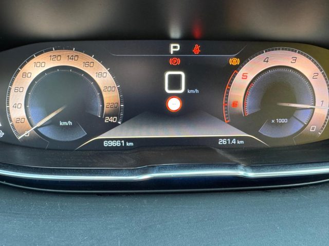 PEUGEOT 5008 usata, con Cruise Control