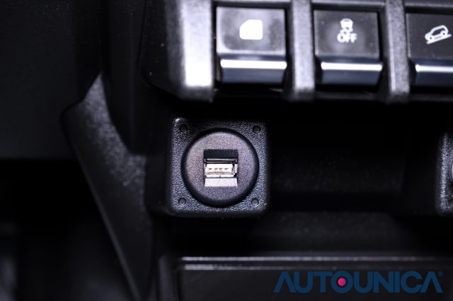 SUZUKI Jimny usata, con Vivavoce
