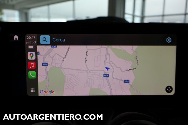 MERCEDES-BENZ GLA 180 usata, con Autoradio digitale