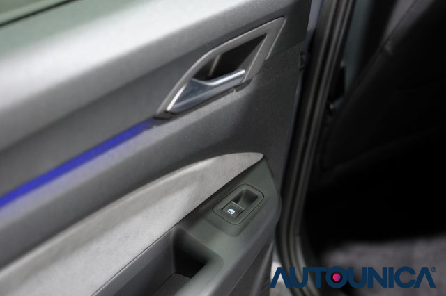 VOLKSWAGEN Golf usata, con Sistema di avviso di distanza