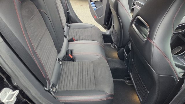 MERCEDES-BENZ CLA 220 usata, con Fendinebbia